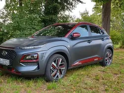 Grau Gebraucht 2019 Hyundai Kona Edition SUV | 22.500 € (Etwas zu teuer)