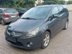 Grau Gebraucht 2006 Mitsubishi Grandis Intense Van / Kleinbus | 2.199 € (Guter Preis)