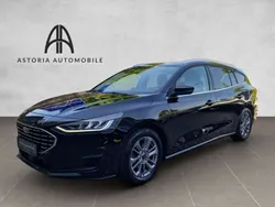 Obsidianschwarz Gebraucht 2023 Ford Focus Titanium X Kombi | 19.990 € (Fairer Preis)