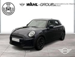 Blau Gebraucht 2022 Mini Cooper Classic Kleinwagen | 25.890 € (Etwas zu teuer)