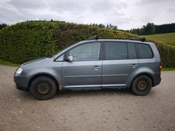 Grau Gebraucht 2005 VW Touran Van / Kleinbus | 800 € (Superpreis)