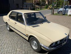 Beige Gebraucht 1982 BMW 520 Limousine | 7.900 €