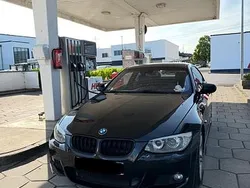 Schwarz Gebraucht 2011 BMW 325 M Sport Coupé | 13.000 €