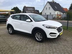 Polar white Gebraucht 2016 Hyundai Tucson Classic SUV | 10.950 € (Superpreis)