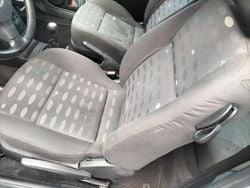 Silber Gebraucht 2005 VW Lupo Basis Kleinwagen | 950 € (Guter Preis)