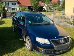 Blau Gebraucht 2006 VW Passat Kombi | 950 € (Superpreis)