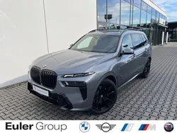Skyscraper grau metallic Gebraucht 2024 BMW X7 Sport Line SUV | 97.750 €