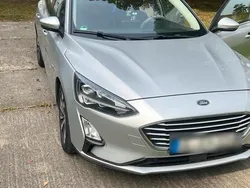 Silber Gebraucht 2020 Ford Focus Kombi | 14.800 € (Fairer Preis)