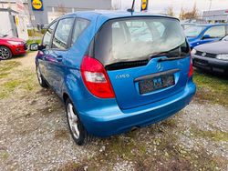 Blau Gebraucht 2009 Mercedes A150 Limousine | 1.890 € (Fairer Preis)