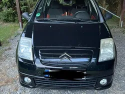Schwarz Gebraucht 2006 Citroën C2 Kleinwagen | 1.900 €