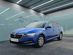Blau Gebraucht 2022 Skoda Superb Kombi | 22.749 € (Superpreis)
