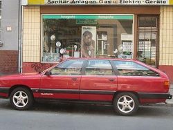 Rot Gebraucht 1988 Audi 100 Kombi | 2.500 €