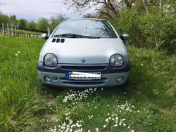 Blau Gebraucht 2006 Renault Twingo Elysee Kleinwagen | 3.250 € (Teuer)
