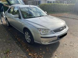 Silber Gebraucht 2006 Ford Mondeo Ghia Limousine | 1.900 € (Guter Preis)