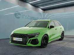 Grün Gebraucht 2024 Audi RS3 Sportback Kleinwagen | 61.549 € (Teuer)