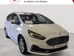 Frostweiß Gebraucht 2020 Ford S-MAX Titanium Van / Kleinbus | 16.990 € (Etwas zu teuer)