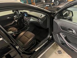 Schwarz Gebraucht 2015 Mercedes GLA200 SUV | 17.999 € (Teuer)