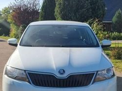 Weiß Gebraucht 2016 Skoda Rapid Joy Limousine | 11.500 € (Fairer Preis)