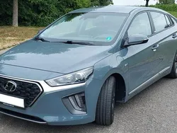 Grau Gebraucht 2020 Hyundai Ioniq Trend Limousine | 15.950 € (Fairer Preis)