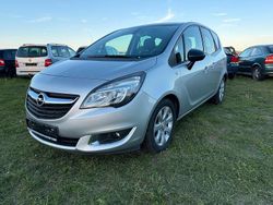 Silber Gebraucht 2014 Opel Meriva Van / Kleinbus | 6.799 € (Etwas zu teuer)