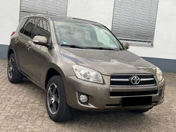 Braun Gebraucht 2009 Toyota RAV4 Multidrive S SUV | 9.900 € (Fairer Preis)