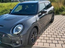 Grau Gebraucht 2021 Mini Clubman Kombi | 24.600 €