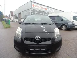 Schwarz Gebraucht 2010 Toyota Yaris Cool Limousine | 2.999 € (Fairer Preis)