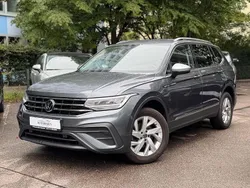 Grau Gebraucht 2022 VW Tiguan Allspace Life SUV | 24.990 € (Etwas zu teuer)