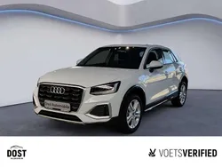 Gletscherweiß metallic Gebraucht 2025 Audi Q2 Advanced SUV | 37.430 €