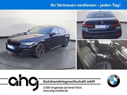 M carbonschwarz metallic Gebraucht 2022 BMW 550 Sport Line Limousine | 62.930 €