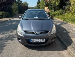 Grau Gebraucht 2011 Hyundai i20 Kombi | 2.500 € (Fairer Preis)