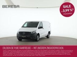 Weiß Gebraucht 2024 Mercedes Vito Van / Kleinbus | 31.511 € (Guter Preis)