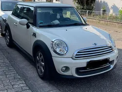 Weiß Gebraucht 2010 Mini Cooper Kleinwagen | 6.850 € (Etwas zu teuer)