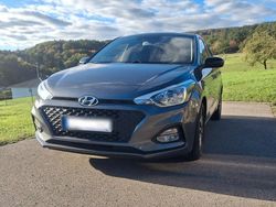 Grau Gebraucht 2020 Hyundai i20 Advantage Kleinwagen | 11.399 € (Fairer Preis)