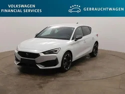 Weiß Gebraucht 2022 Cupra Leon Limousine | 25.249 € (Guter Preis)