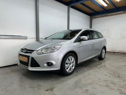 Silber Gebraucht 2011 Ford Focus Trend Kombi | 5.999 € (Fairer Preis)