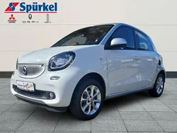 Weiß Gebraucht 2018 Smart ForFour Passion Limousine | 11.980 € (Teuer)