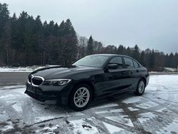 Schwarz Gebraucht 2021 BMW 318 Advantage Limousine | 23.900 € (Guter Preis)