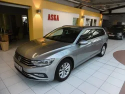 Silber Gebraucht 2021 VW Passat Comfortline Kombi | 31.699 €