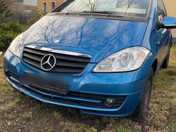 Blau Gebraucht 2008 Mercedes A150 Kleinwagen | 2.500 € (Teuer)