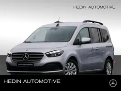 Silber Gebraucht 2024 Mercedes 180 Advantage Limousine | 29.988 € (Fairer Preis)