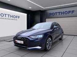Blau Gebraucht 2024 Audi A3 Sportback Advanced Limousine | 33.750 € (Guter Preis)