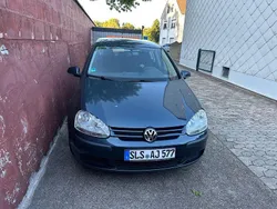Grau Gebraucht 2006 VW Golf V Comfortline Limousine | 1.300 € (Guter Preis)