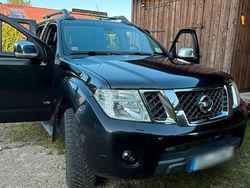 Schwarz Gebraucht 2014 Nissan Navara Abholung | 9.500 € (Superpreis)