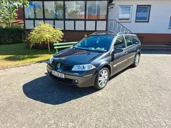 Grau Gebraucht 2007 Renault Mégane II Limousine | 3.500 € (Etwas zu teuer)