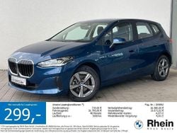Blau Gebraucht 2024 BMW 216 Active Tourer Van / Kleinbus | 26.685 € (Guter Preis)