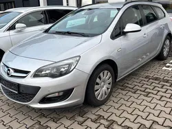 Silber Gebraucht 2015 Opel Astra Edition Kombi | 8.399 € (Fairer Preis)