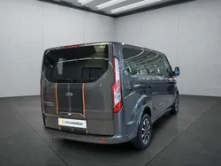 Grau Gebraucht 2021 Ford Transit Custom Limousine | 42.849 €