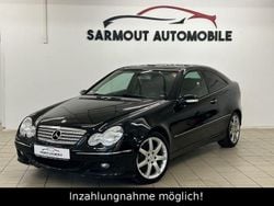 Schwarz Gebraucht 2006 Mercedes C200 Coupé | 5.890 € (Etwas zu teuer)