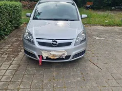Silber Gebraucht 2006 Opel Zafira Van / Kleinbus | 2.100 € (Guter Preis)